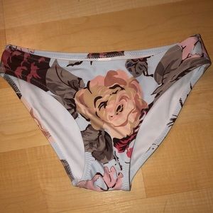 Bikini bottoms